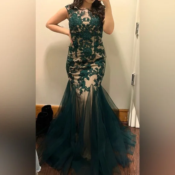 giorgio armani green dress Emporio Armani Grey and Green Sequin Embellished Deep-V Silk Evening G –  Bluefly main image 0